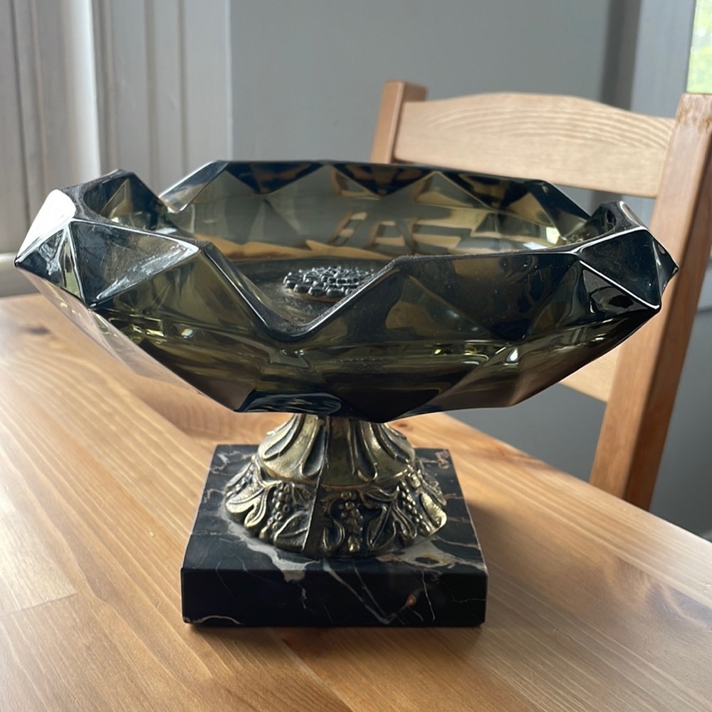 Vintage cigar ashtray